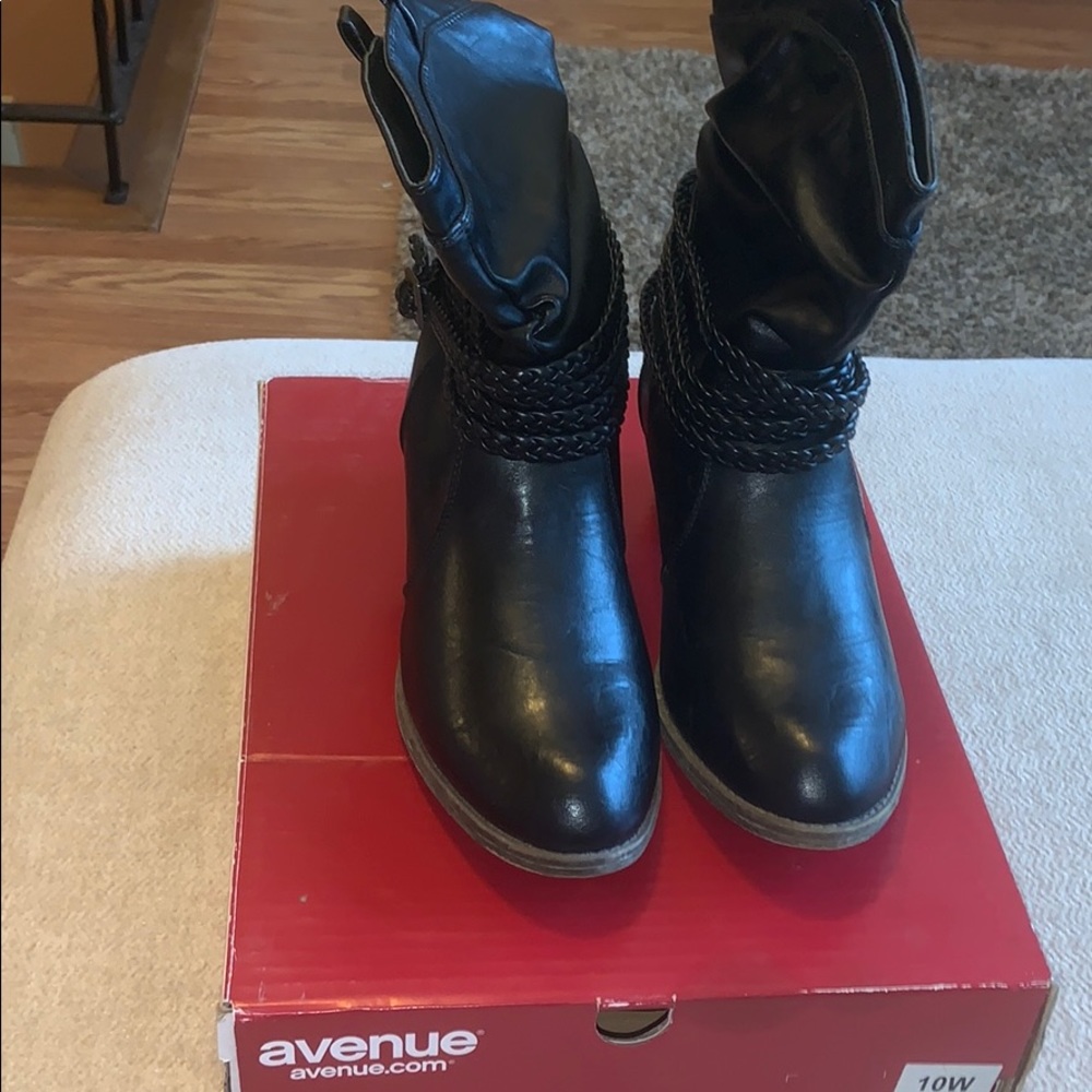 AVENUE Ankle Boot-Braided Strap